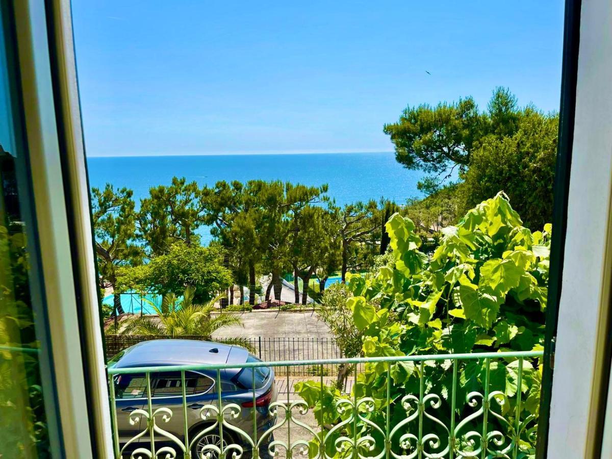 N237 - Numana, Trilocale A 100 Metri Dal Centro Appartement Buitenkant foto