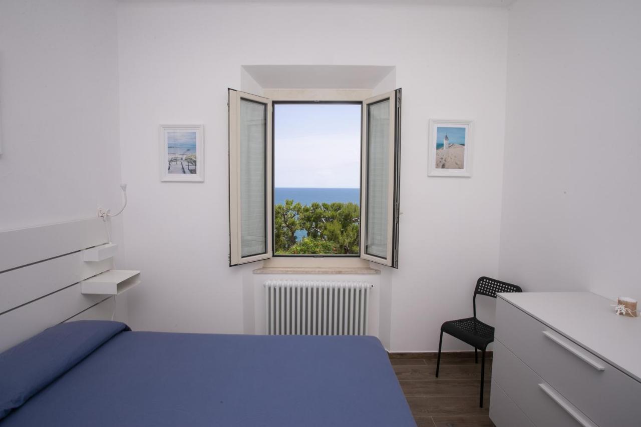 N237 - Numana, Trilocale A 100 Metri Dal Centro Appartement Buitenkant foto