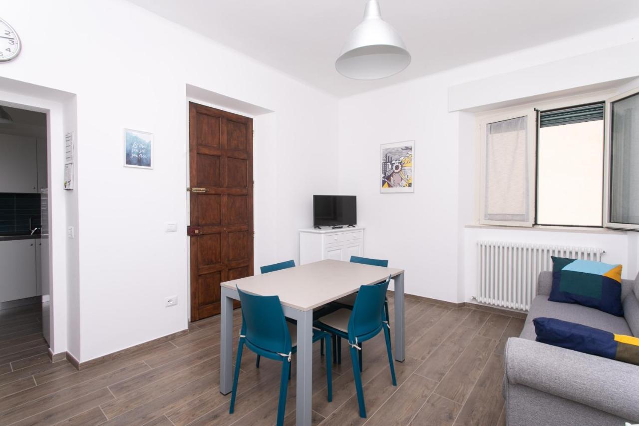 N237 - Numana, Trilocale A 100 Metri Dal Centro Appartement Buitenkant foto